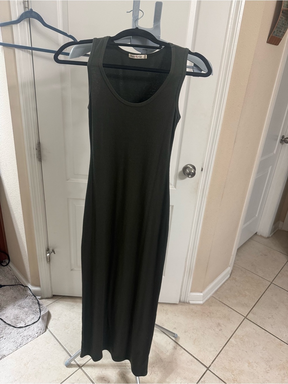 Heart & Hips Olive Green Sleeveless Maxi Dress